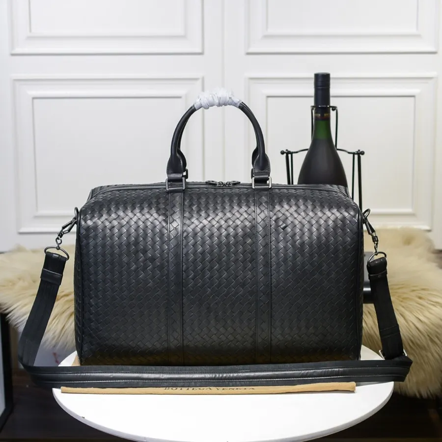 🎉🎉🎉BOTTEA VENETA Style No.: 24550# Material: Imported fetal cowhide hand-woven Specifications: Picture size BVBVBV